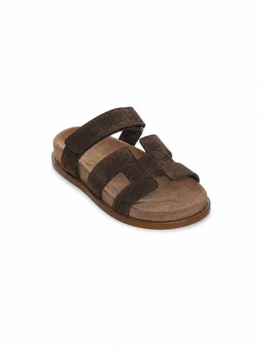 Papuci Damă Maro cu Talpă Anatomică – Confort și Stil Casual